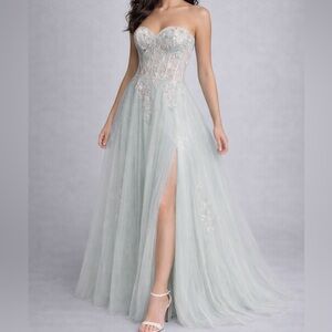 ✨GB Sage Green Tulle Ball Gown Floral Embroidered Prom Dress Size 15 Strapless